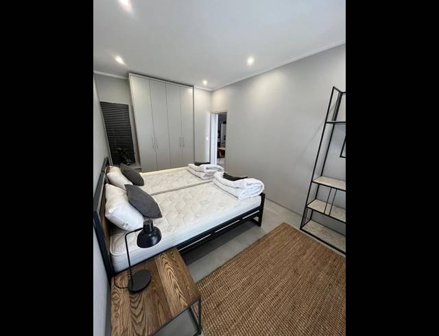 2 BEDROOM APARTMENT FOR SALE IN MENLO PARK